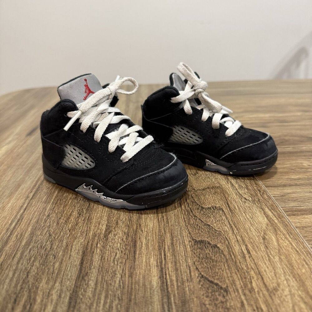 Jordan Air Jordan 5 Retro Shoes Toddler 6C Black Metallic Nubuck Boys HF3977-001